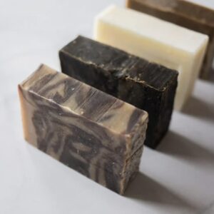 סבון כורכום ודבש אנטי אייגינג לכתמי עור וריענון